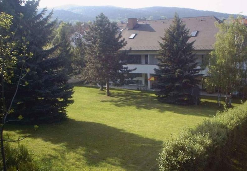 Gasthof Gerhart Hotel Perchtoldsdorf Exterior photo